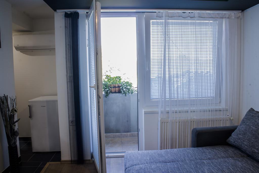 Apartmani Anna Свети Мартин на Мури Екстериор снимка