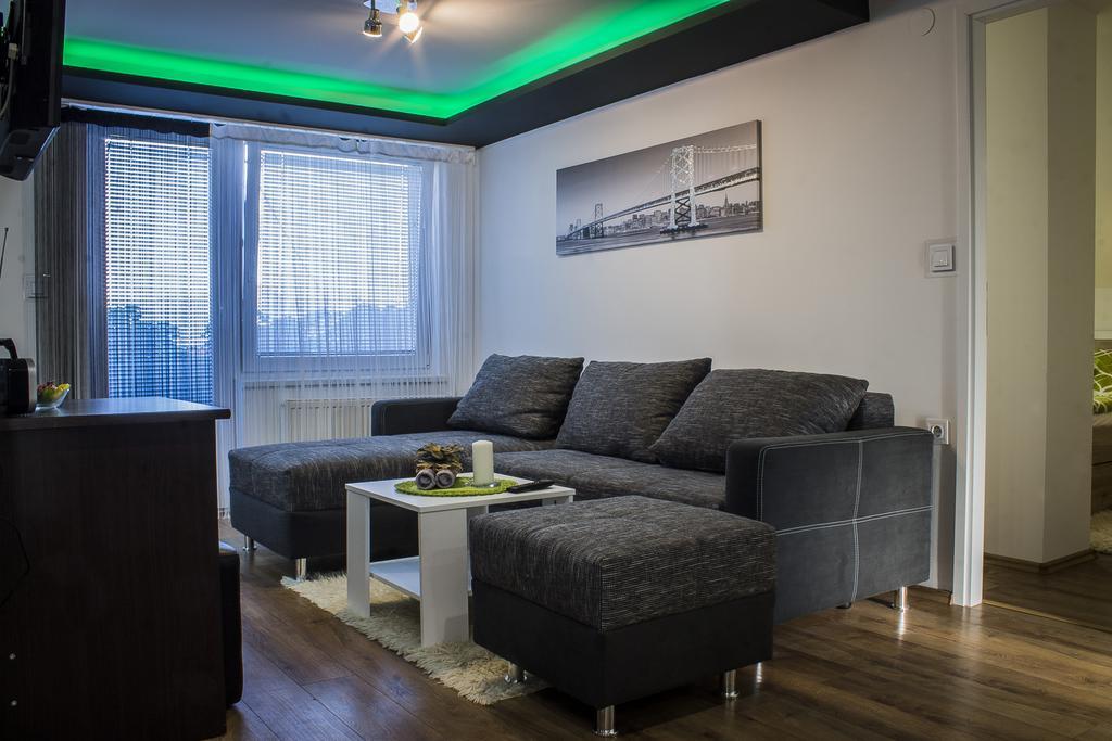 Apartmani Anna Свети Мартин на Мури Екстериор снимка
