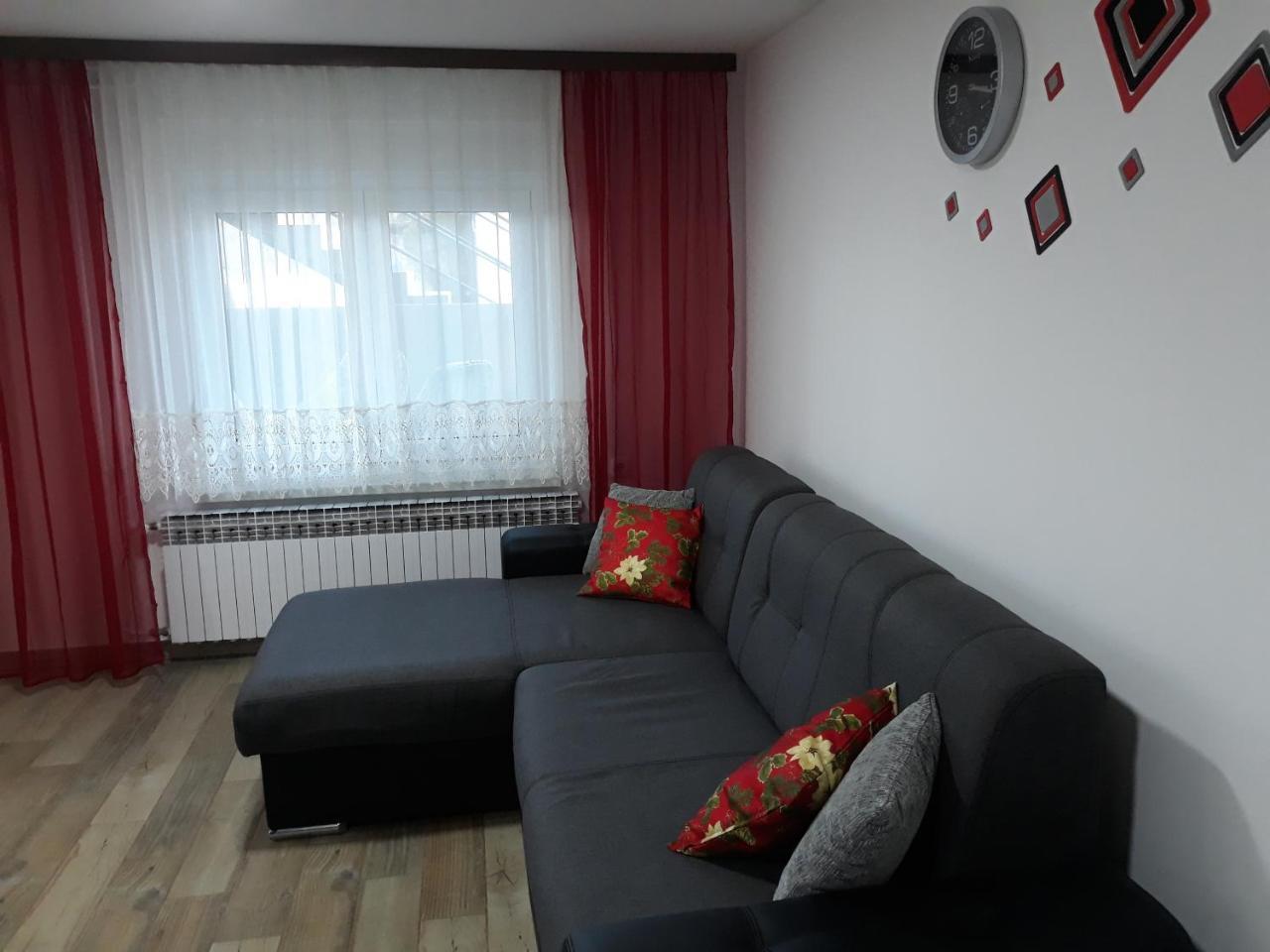 Apartmani Anna Свети Мартин на Мури Екстериор снимка