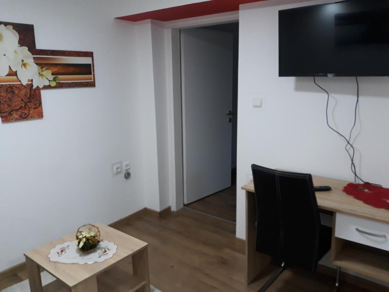 Apartmani Anna Свети Мартин на Мури Екстериор снимка